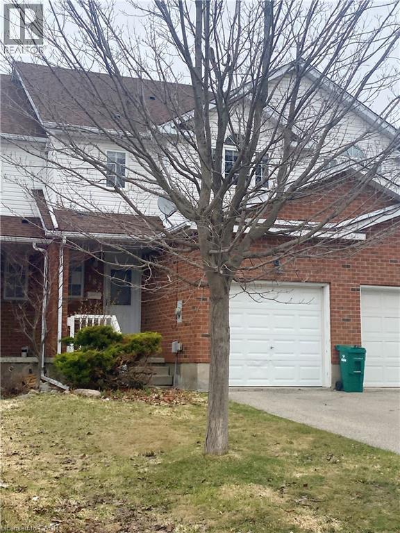 182 KINGSWOOD Drive, Kitchener, Ontario, N2E1S9 — Photo 3