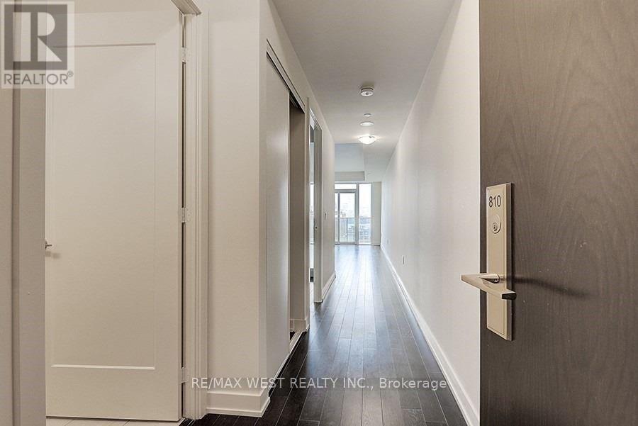 810 - 330 RICHMOND STREET W, Toronto (Waterfront Communities), Ontario, M5V1X2 — Photo 4