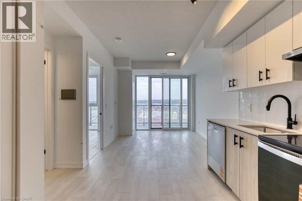 4878 POWERS Common Unit# 704, Burlington, Ontario, L7M0W7 — Photo 2