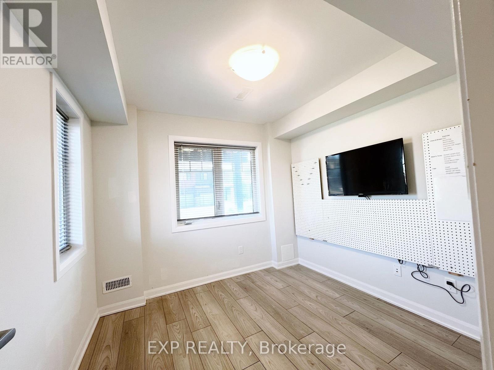 40 TEELIN CIRCLE, Ottawa, Ontario, K2J6V1 — Photo 3