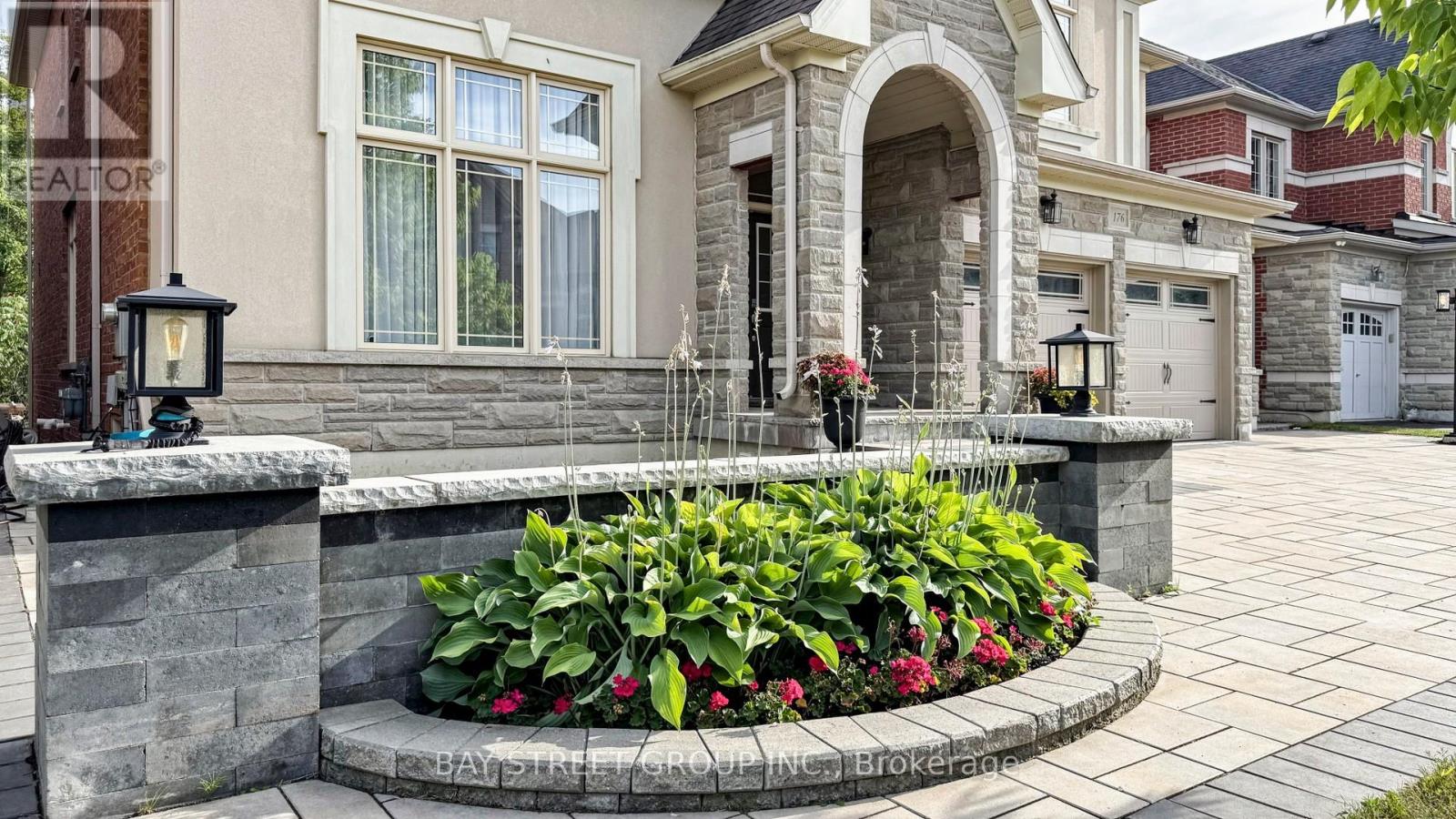 176 UPPER POST ROAD, Vaughan (Patterson), Ontario, L6A4J9 — Photo 4