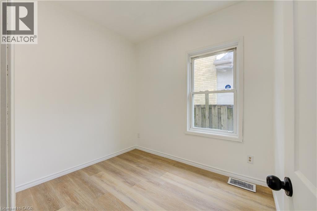 524 SIMCOE Street, London, Ontario, N6B1K4 — Photo 24