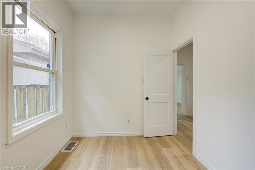 524 SIMCOE Street, London, Ontario, N6B1K4 — Photo 25