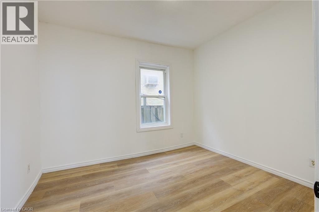 524 SIMCOE Street, London, Ontario, N6B1K4 — Photo 32