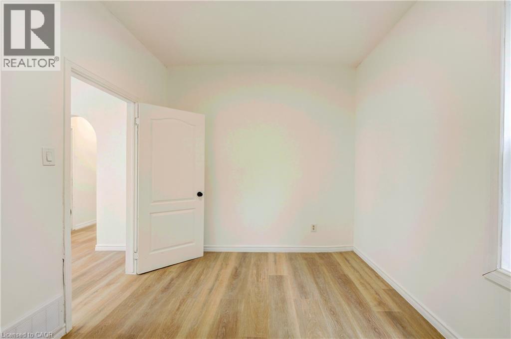 524 SIMCOE Street, London, Ontario, N6B1K4 — Photo 34