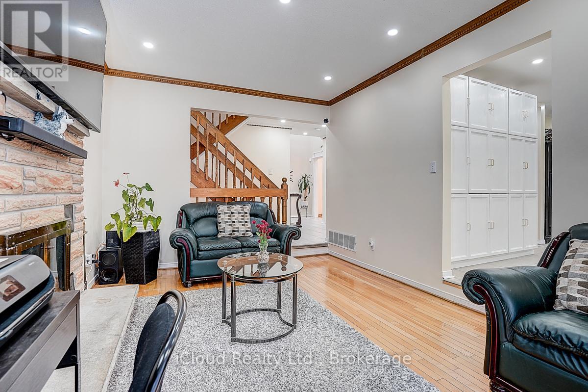 1114 MAPLE GATE ROAD, Pickering (Liverpool), Ontario, L1X1B8 — Photo 8