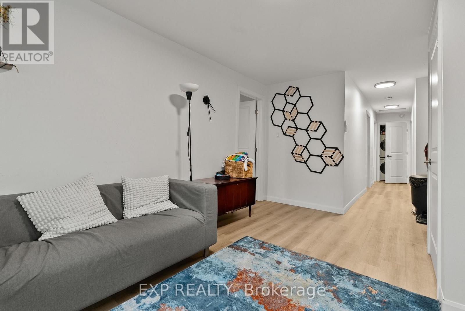 692 CLAUDE STREET, Ottawa, Ontario, K1K2S2 — Photo 5