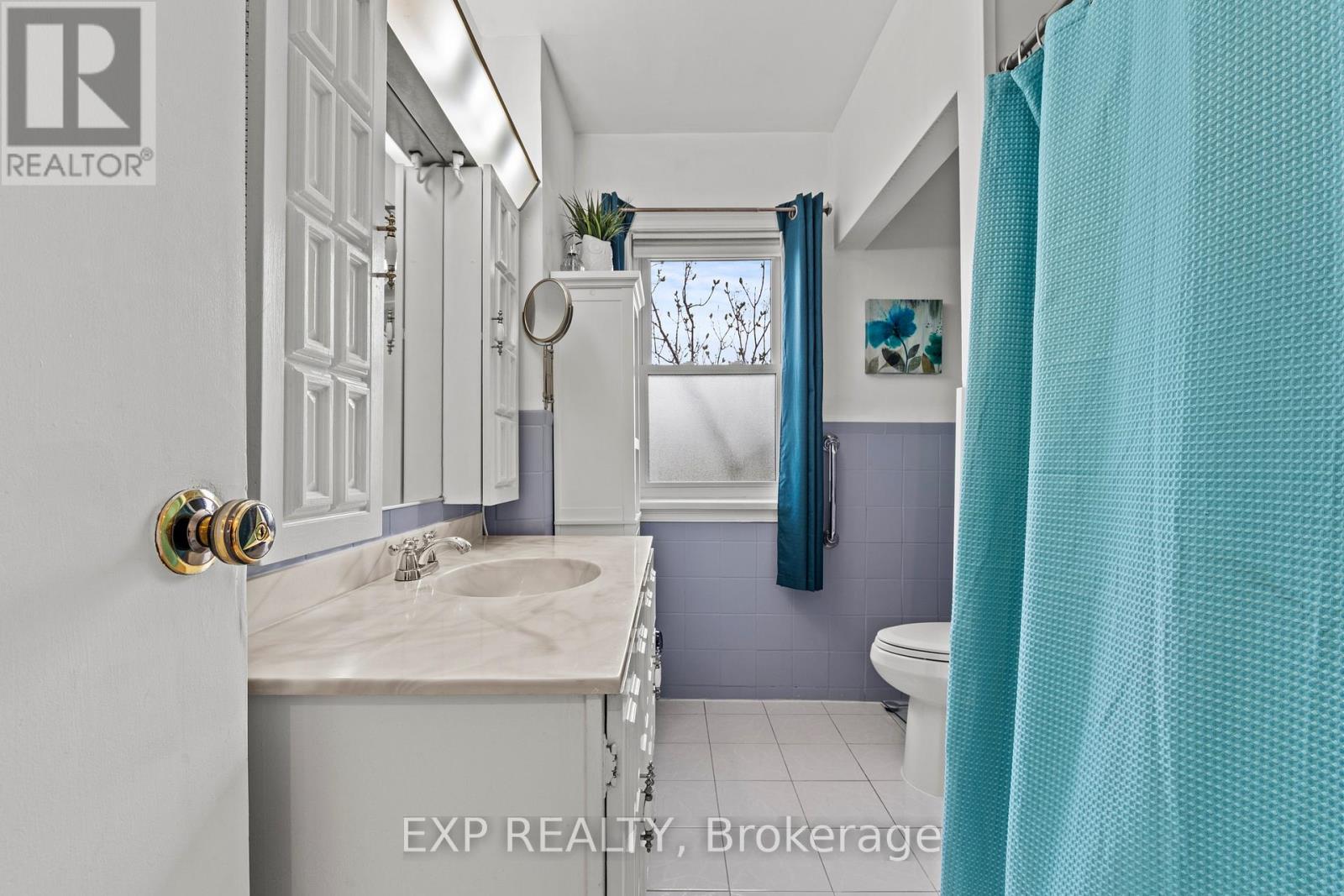 5367 KITCHENER STREET, Niagara Falls (Clifton Hill), Ontario, L2G1B6 — Photo 18