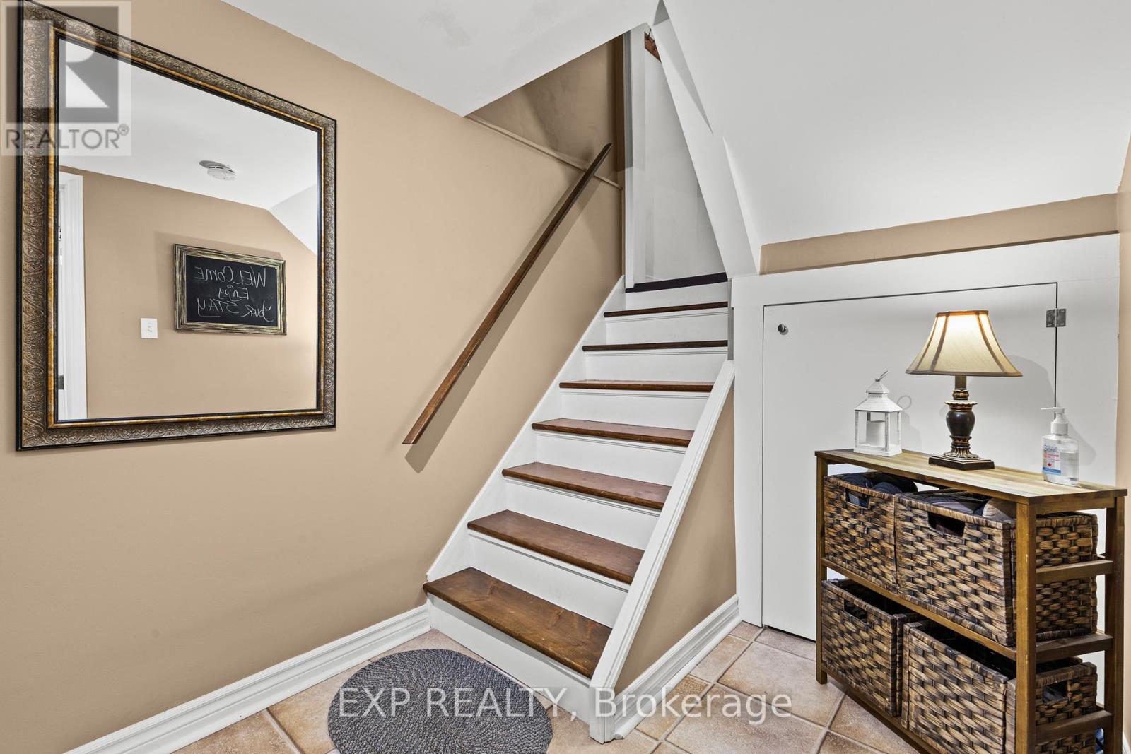 5367 KITCHENER STREET, Niagara Falls (Clifton Hill), Ontario, L2G1B6 — Photo 20