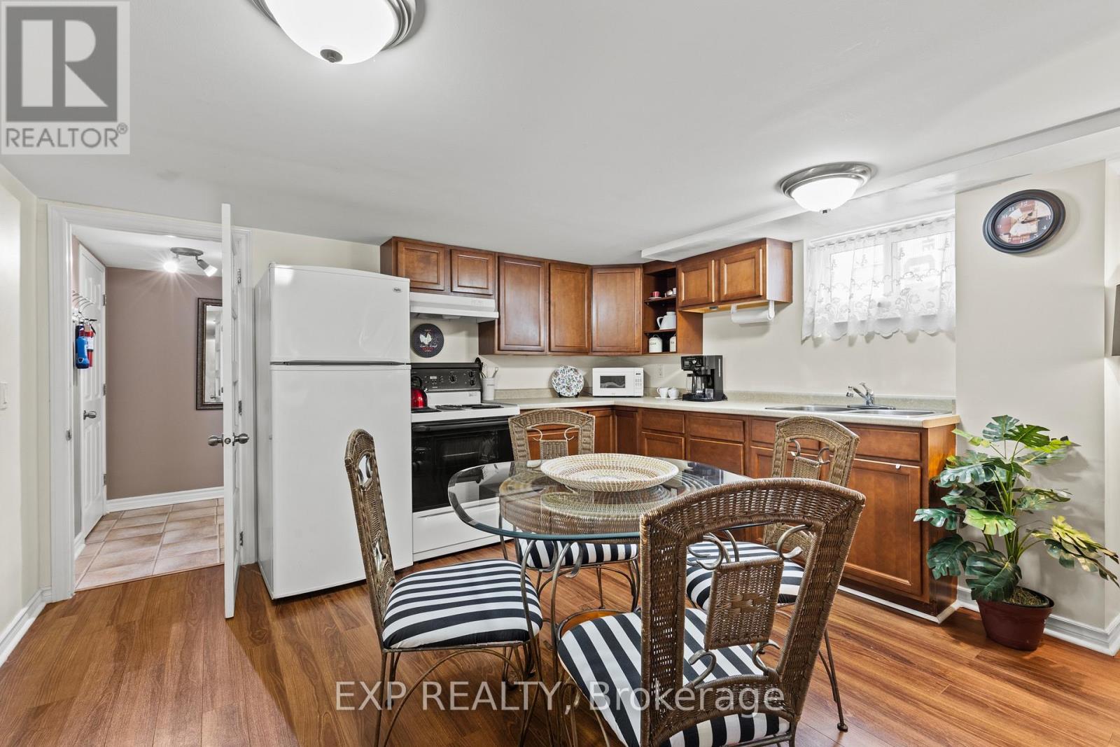 5367 KITCHENER STREET, Niagara Falls (Clifton Hill), Ontario, L2G1B6 — Photo 22