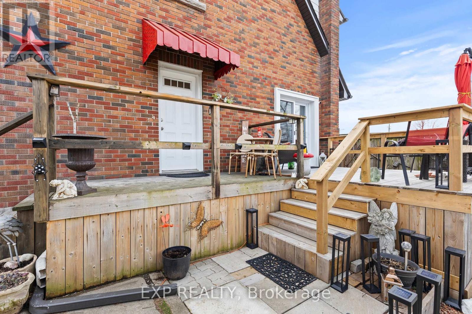 5367 KITCHENER STREET, Niagara Falls (Clifton Hill), Ontario, L2G1B6 — Photo 37