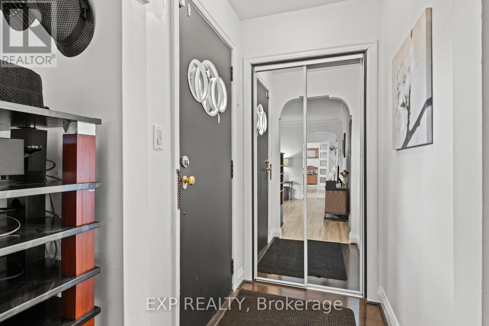 5367 KITCHENER STREET, Niagara Falls (Clifton Hill), Ontario, L2G1B6 — Photo 5