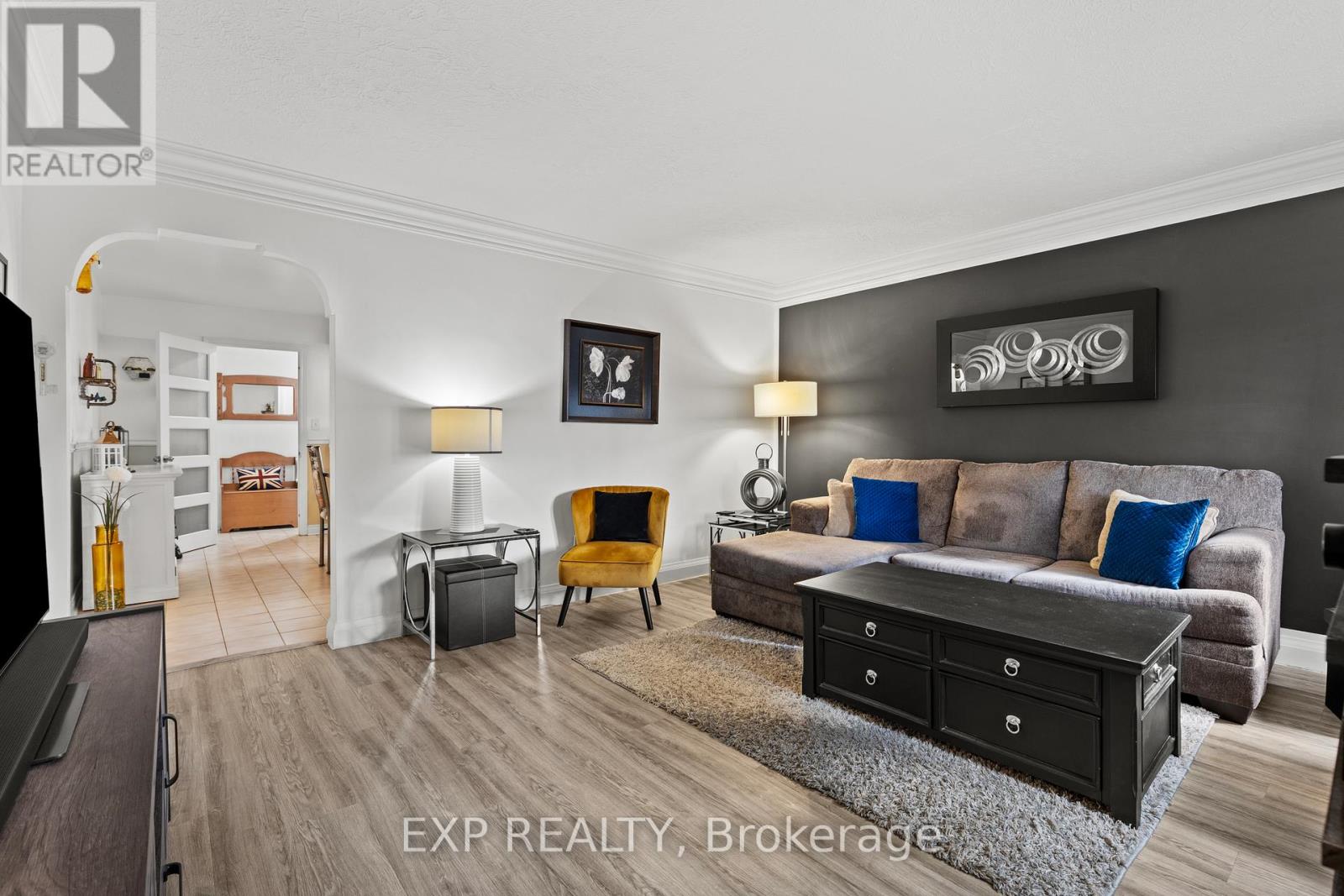 5367 KITCHENER STREET, Niagara Falls (Clifton Hill), Ontario, L2G1B6 — Photo 8