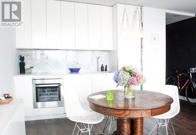 1406 - 95 BATHURST STREET, Toronto (Waterfront Communities), Ontario, M5V0H7 — Photo 5