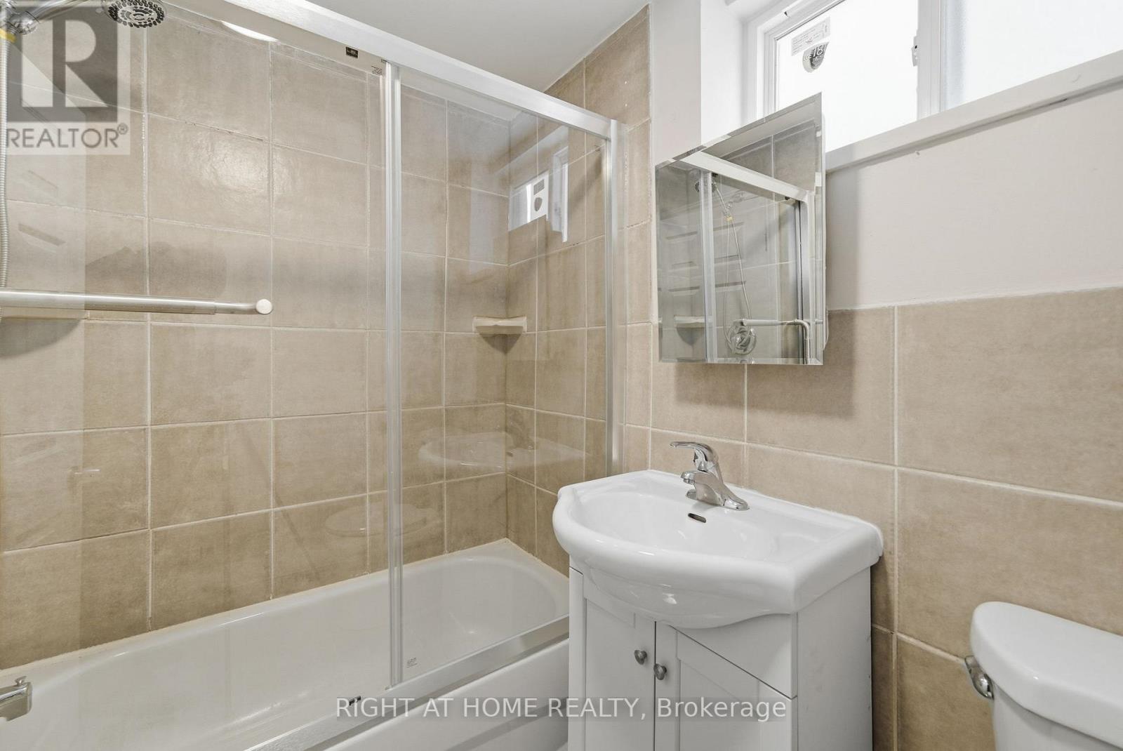 708 CARNEGIE AVENUE, Oshawa (Centennial), Ontario, L1G4R6 — Photo 37