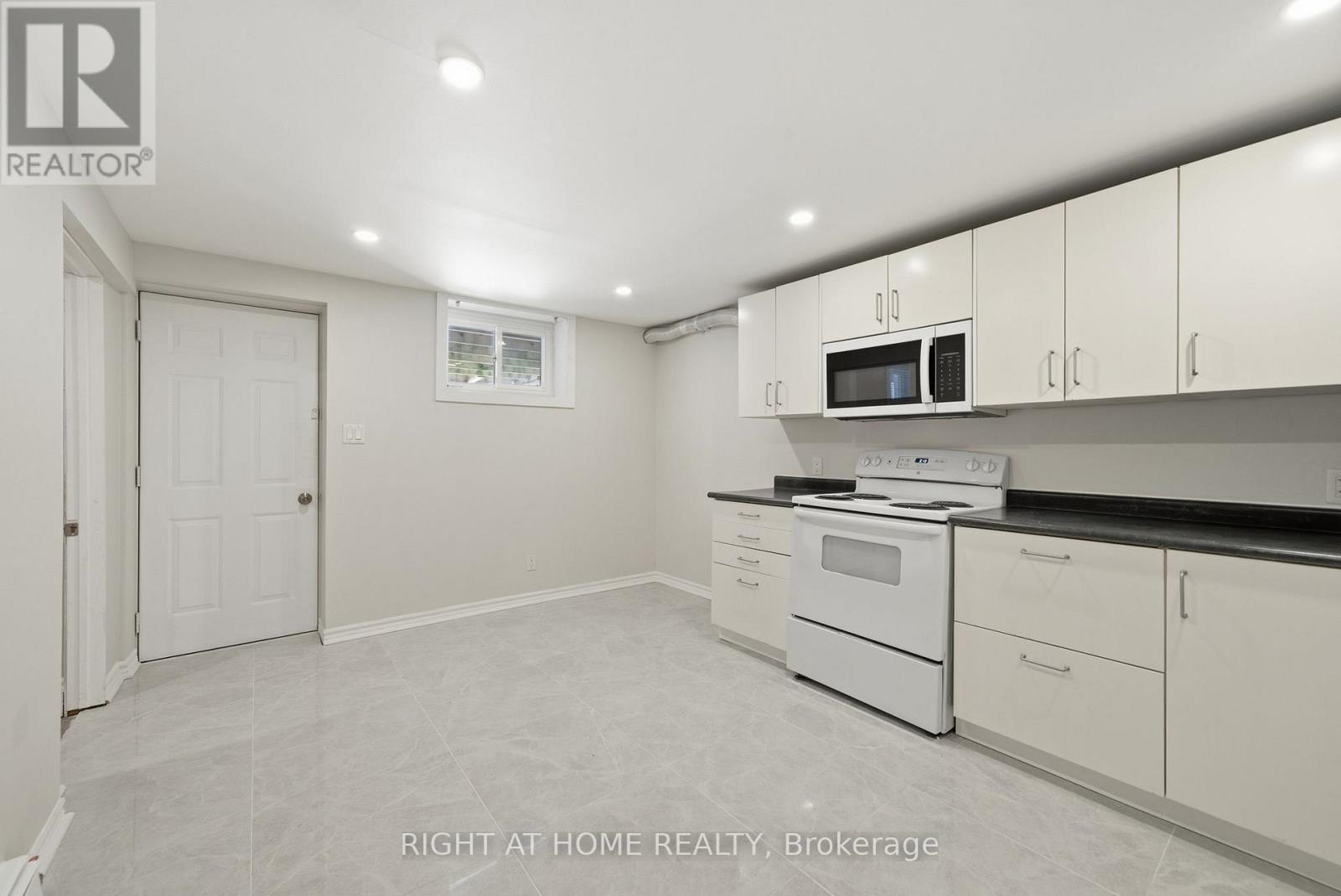 708 CARNEGIE AVENUE, Oshawa (Centennial), Ontario, L1G4R6 — Photo 38