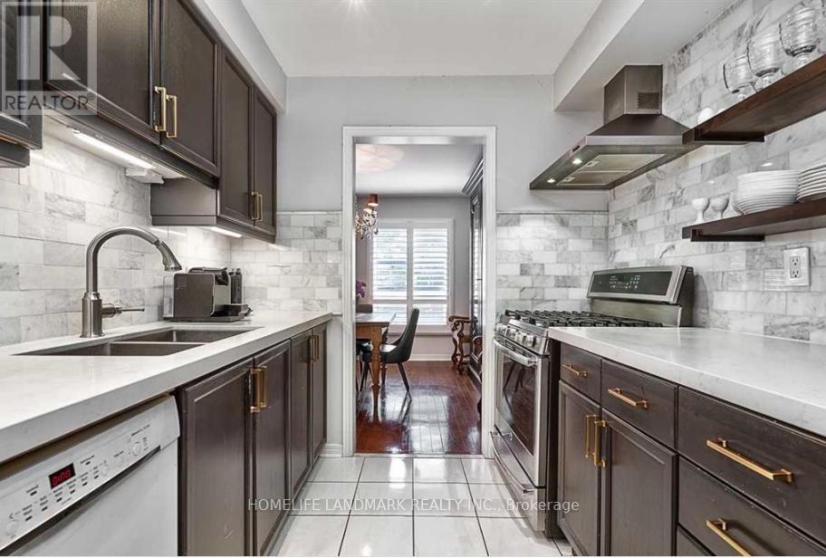 26 - 2006 GLENADA CRESCENT, Oakville (WC Wedgewood Creek), Ontario, L6H5R9 — Photo 3