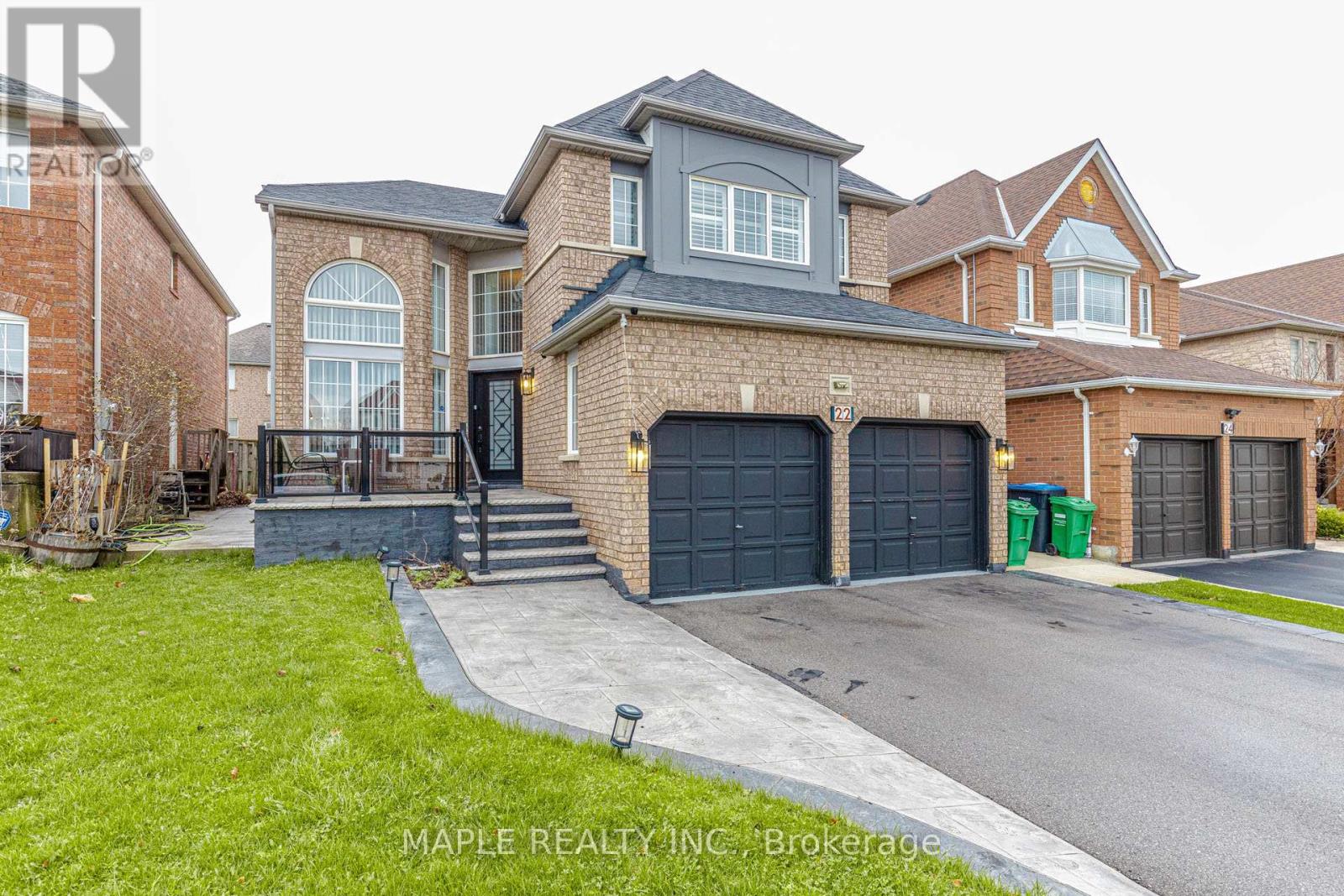 22 SQUIRRELTAIL WAY, Brampton (Sandringham-Wellington), Ontario, L6R1X4 — Photo 2
