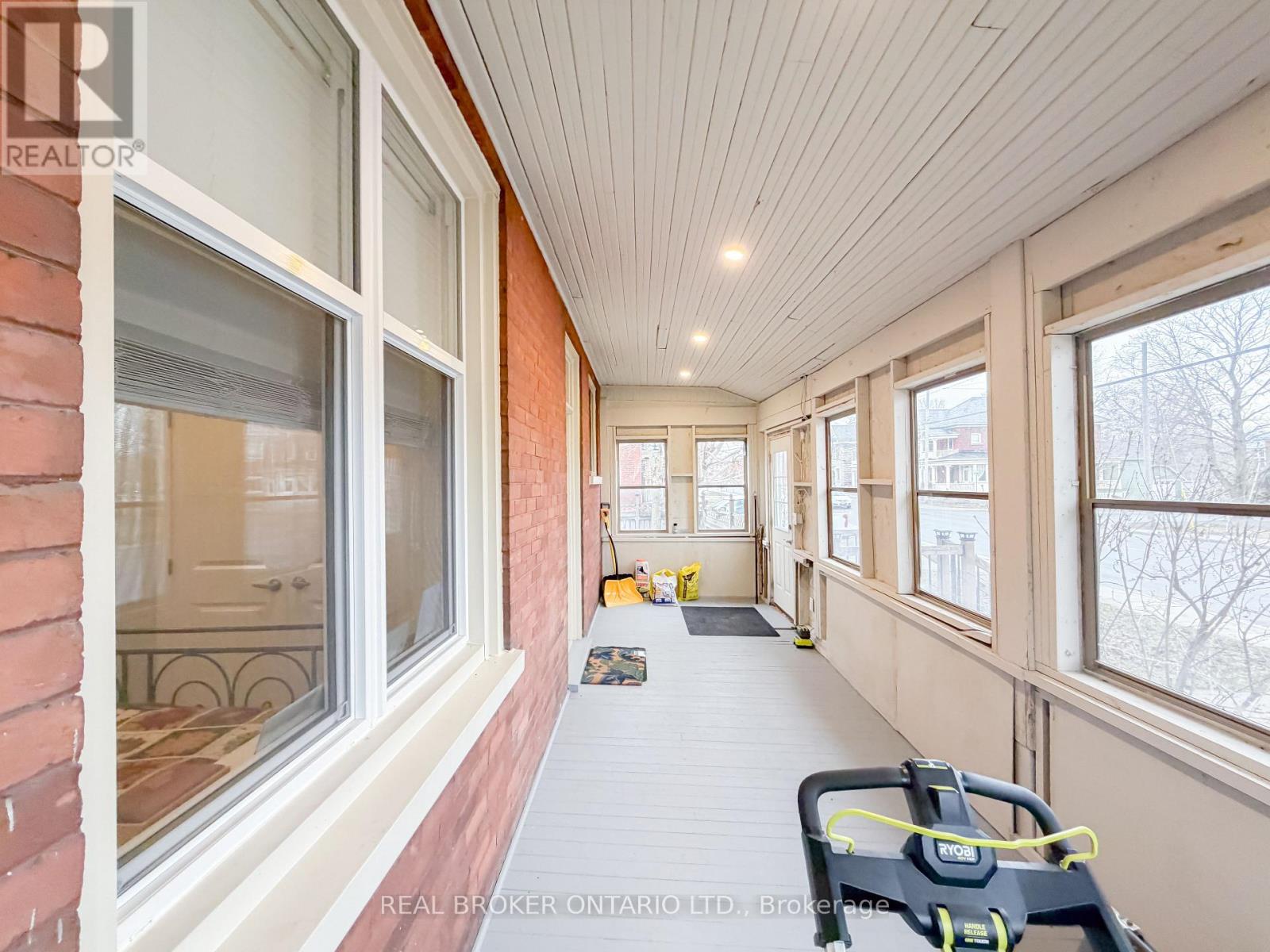 B - 143 ELMSLEY STREET N, Smiths Falls, Ontario, K7A2H6 — Photo 3