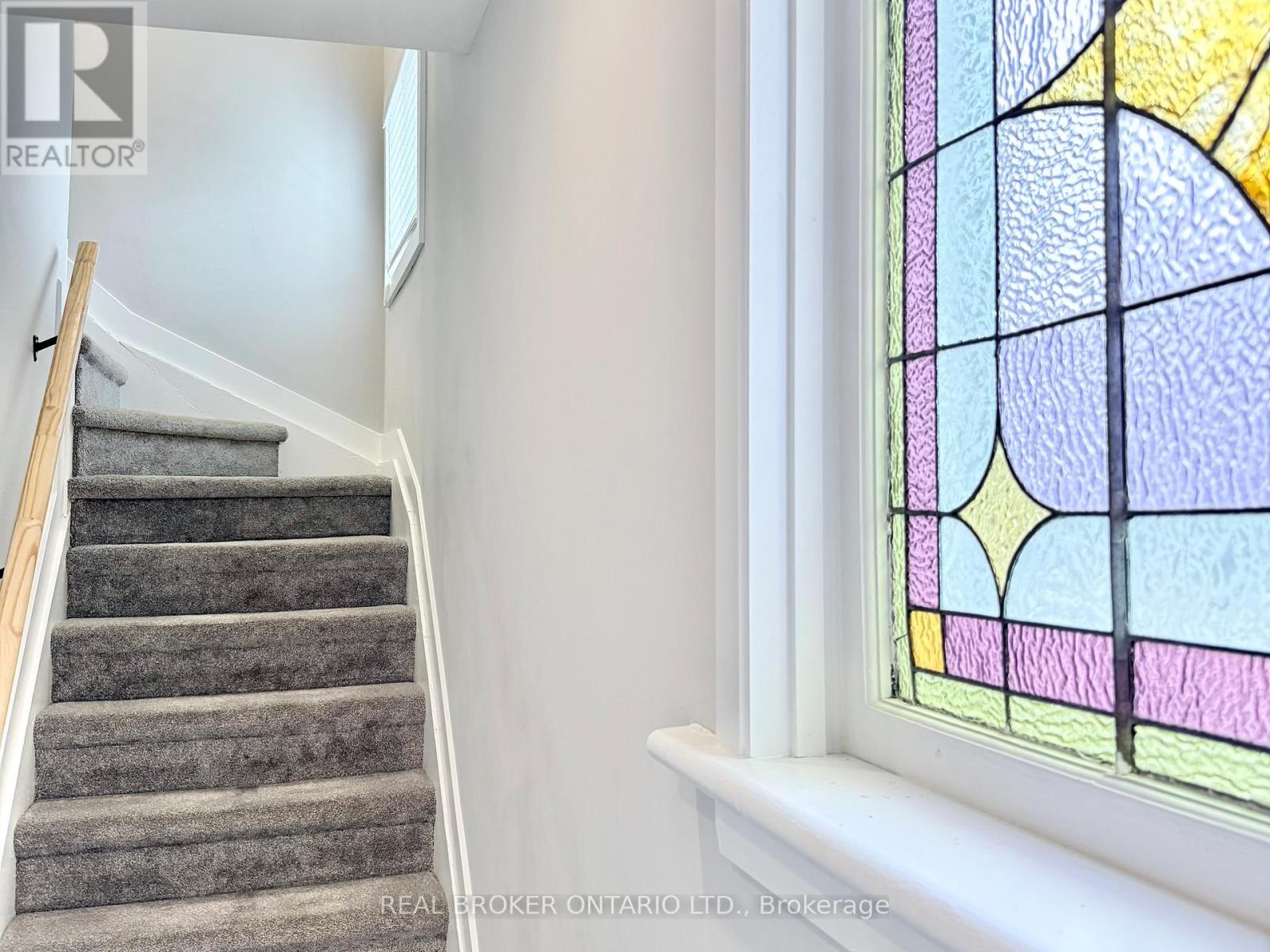 B - 143 ELMSLEY STREET N, Smiths Falls, Ontario, K7A2H6 — Photo 4