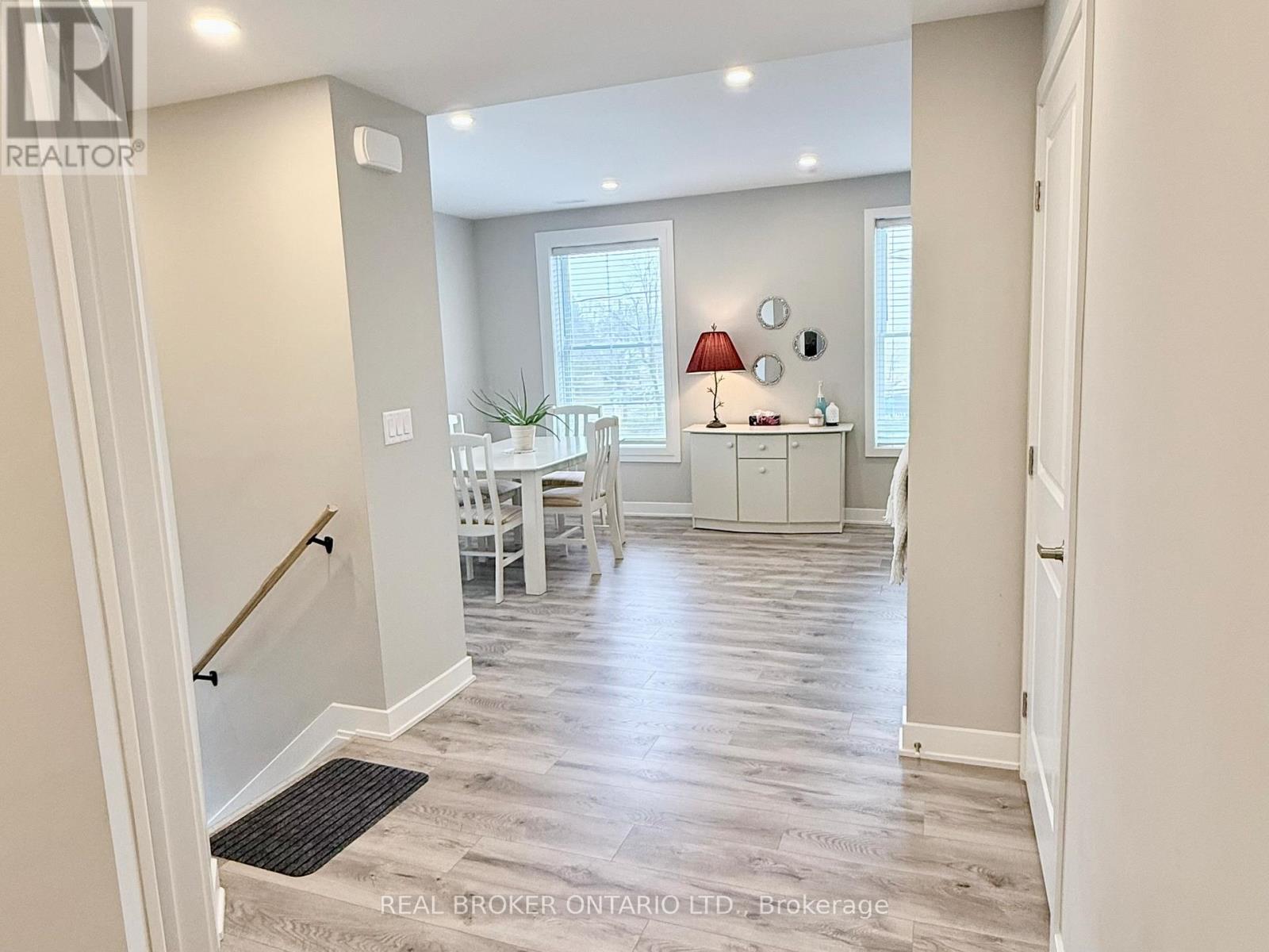 B - 143 ELMSLEY STREET N, Smiths Falls, Ontario, K7A2H6 — Photo 5