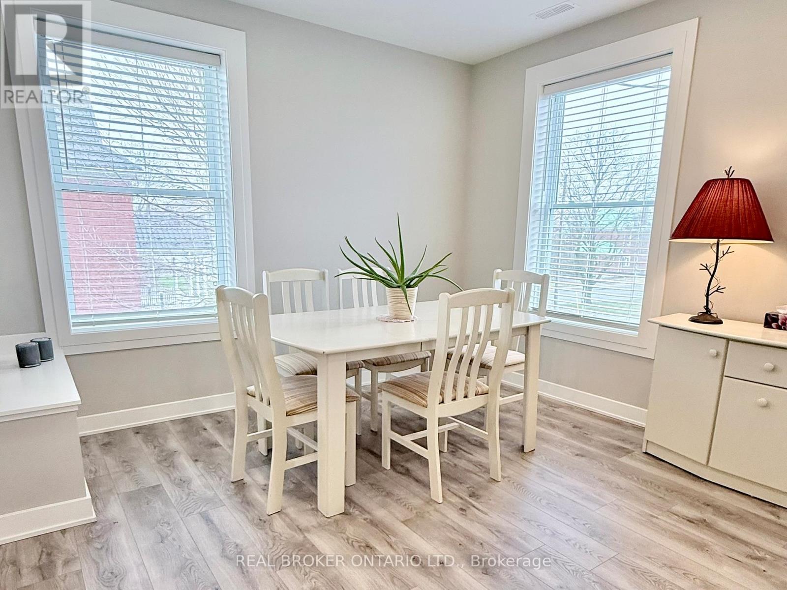 B - 143 ELMSLEY STREET N, Smiths Falls, Ontario, K7A2H6 — Photo 9