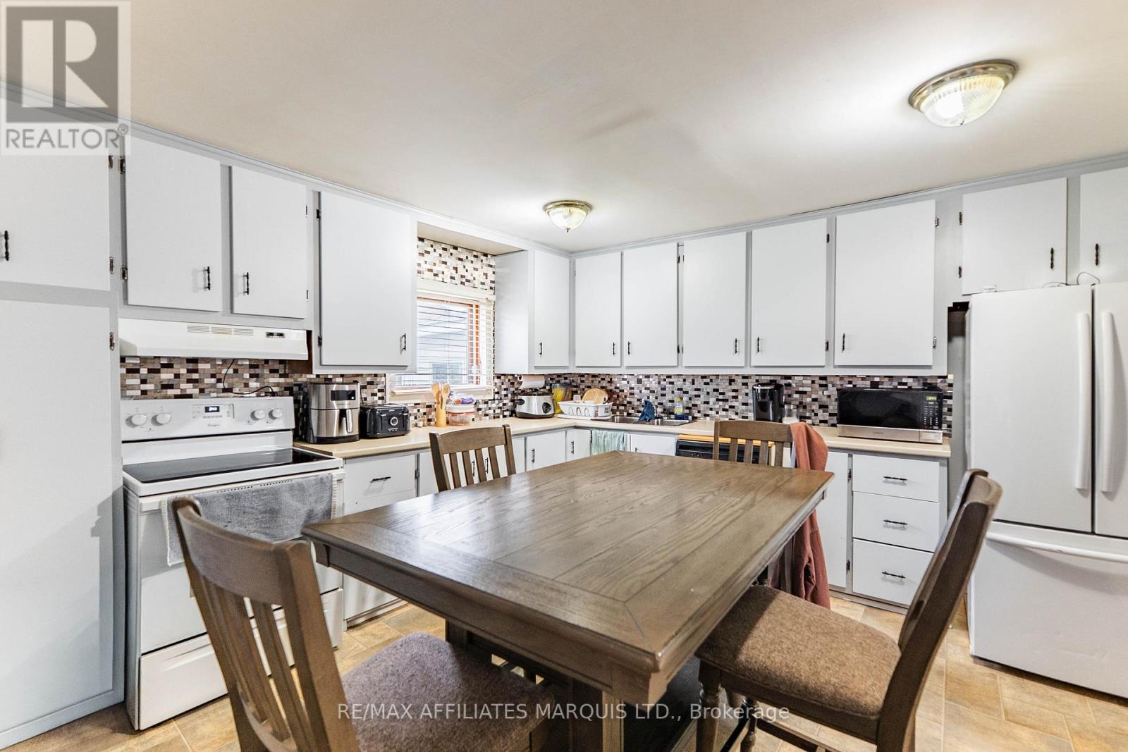 538 BEDFORD STREET, Cornwall, Ontario, K6J4E1 — Photo 9