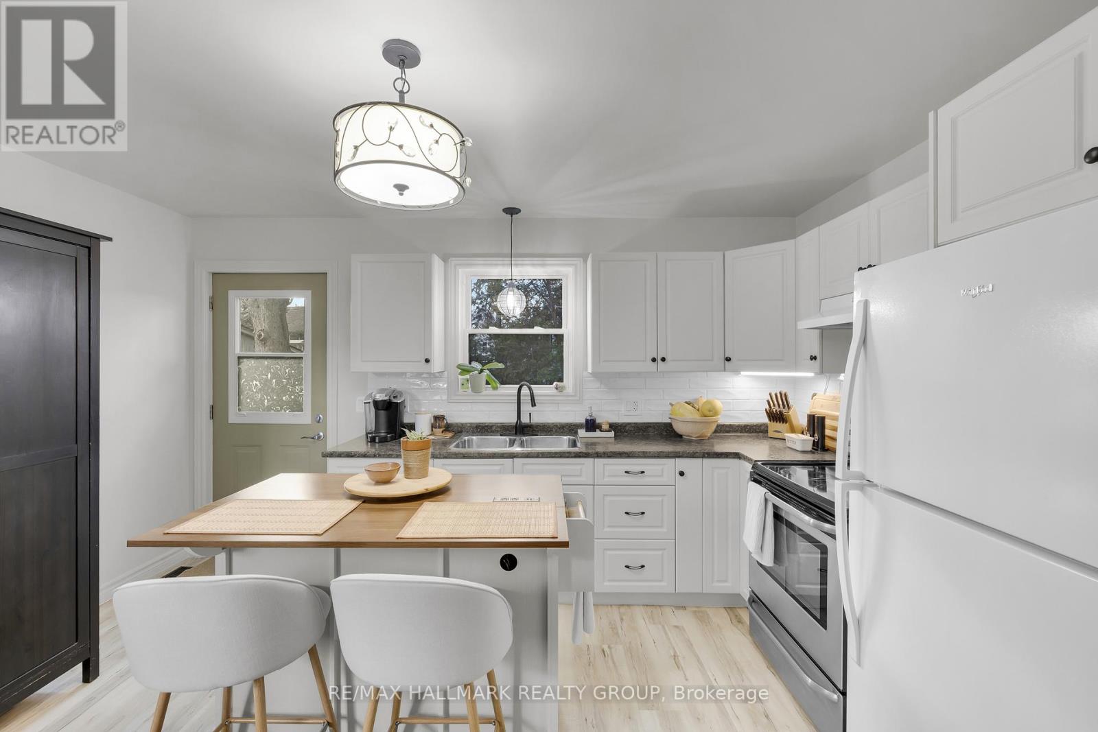 142 PARK STREET, Brockville, Ontario, K6V2G9 — Photo 16