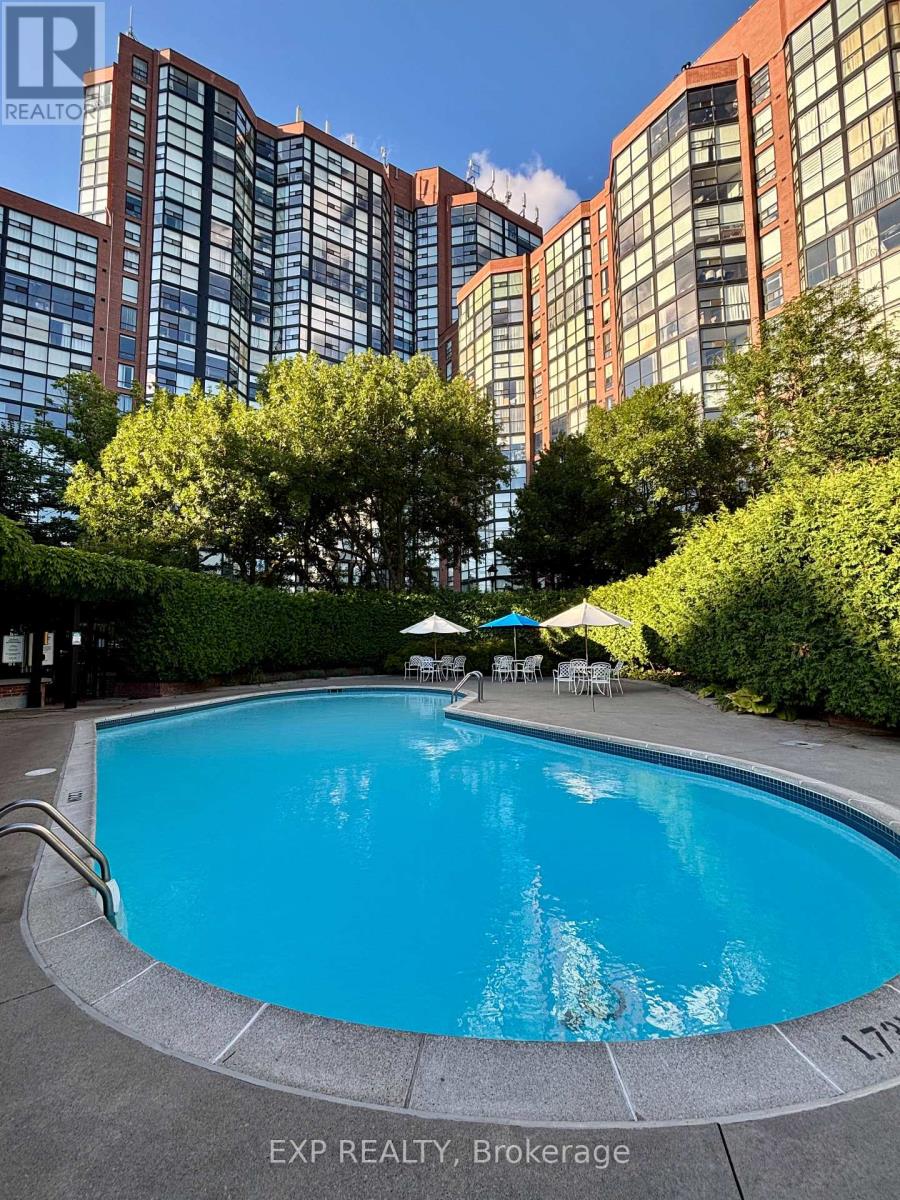 705 - 725 KING STREET W, Toronto (Niagara), Ontario, M5V2W9 — Photo 9