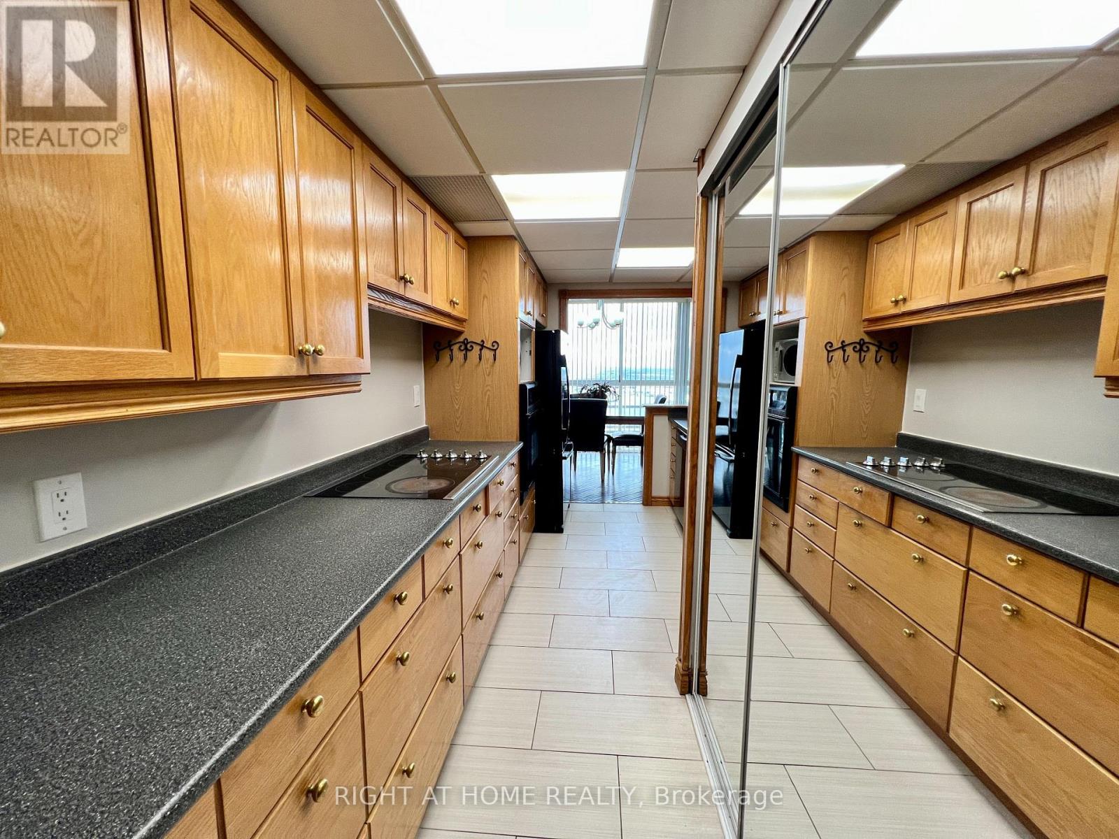 PH6 - 3650 KANEFF CRESCENT, Mississauga (Mississauga Valleys), Ontario, L5A4A1 — Photo 12