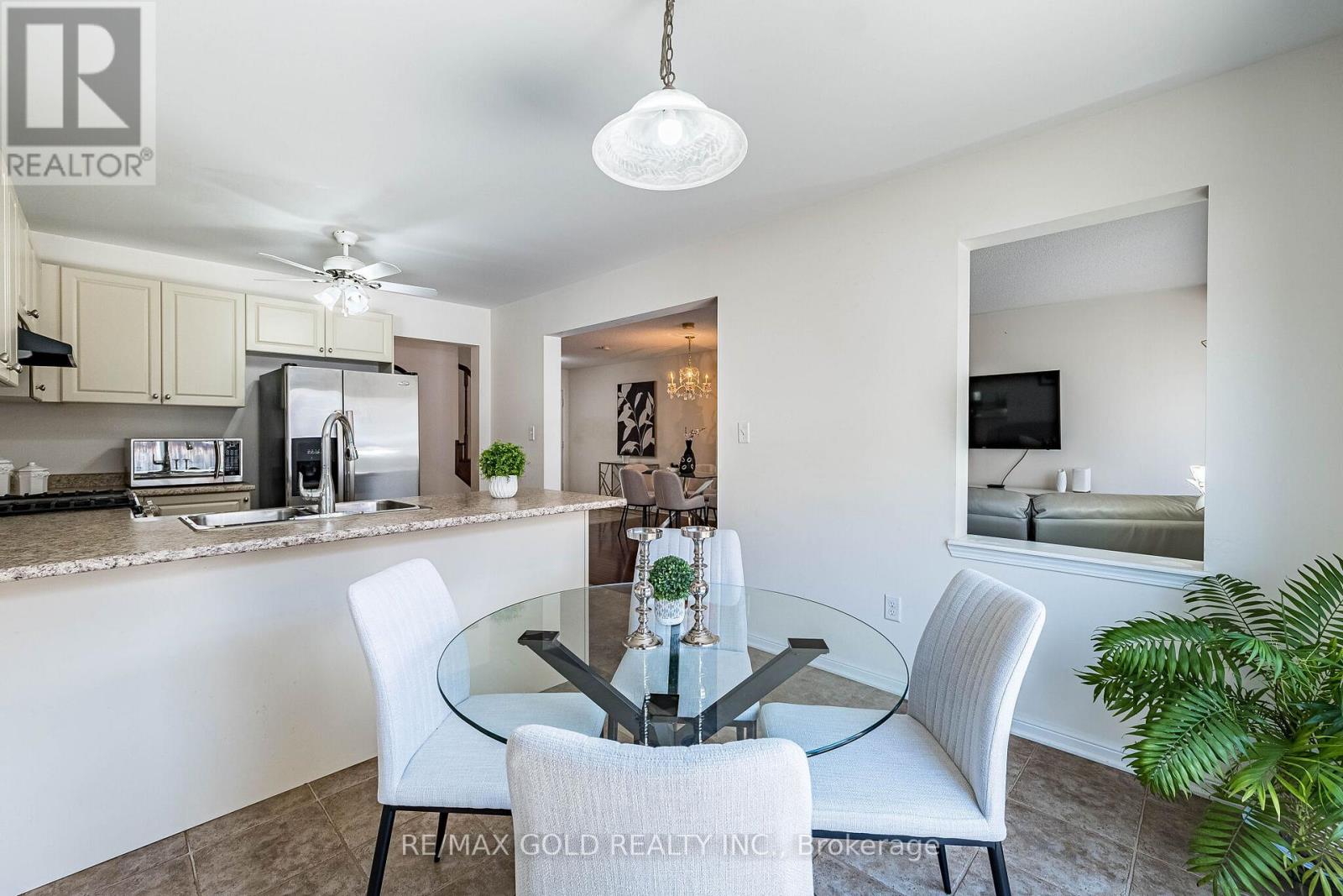 6 CLENSTON ROAD, Brampton (Northwest Brampton), Ontario, L7A0P6 — Photo 11