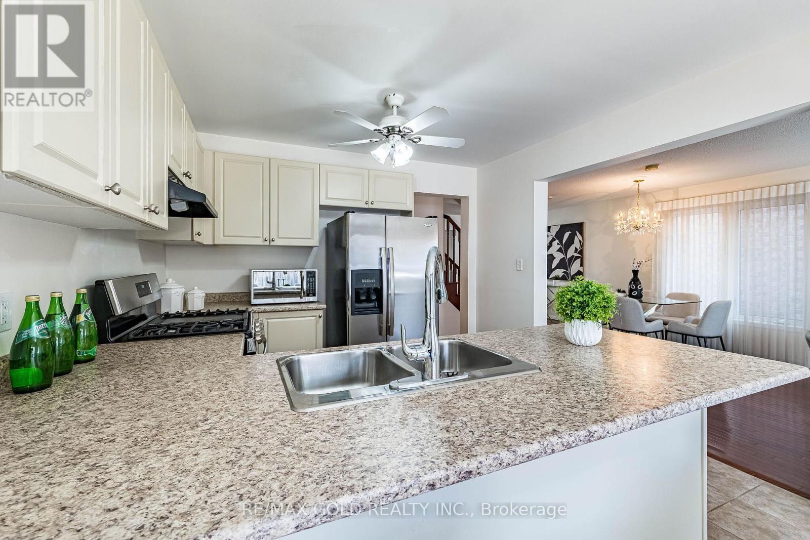 6 CLENSTON ROAD, Brampton (Northwest Brampton), Ontario, L7A0P6 — Photo 12