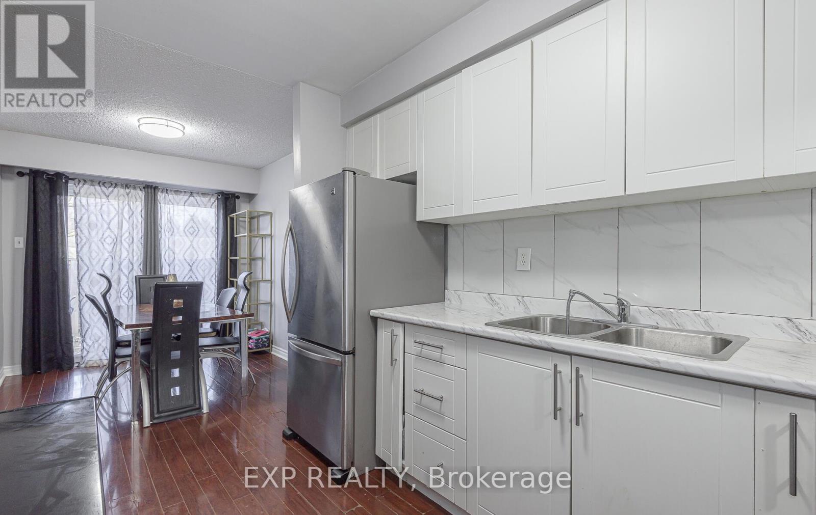 225 BARONWOOD COURT, Brampton (Brampton North), Ontario, L6V3H9 — Photo 10