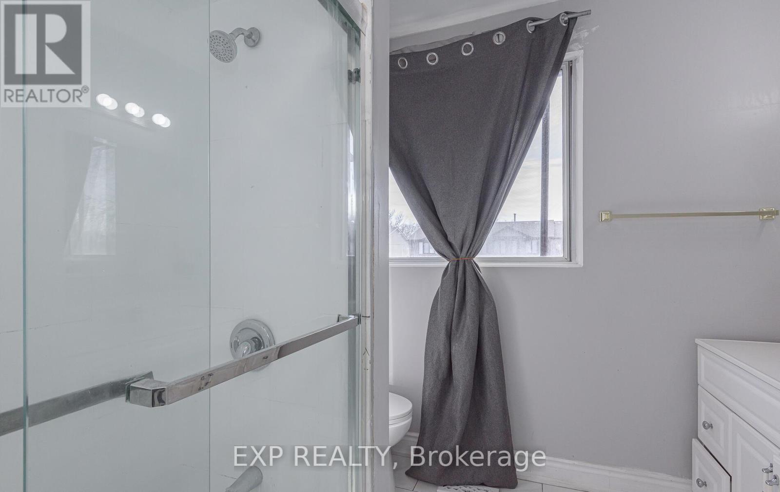 225 BARONWOOD COURT, Brampton (Brampton North), Ontario, L6V3H9 — Photo 15