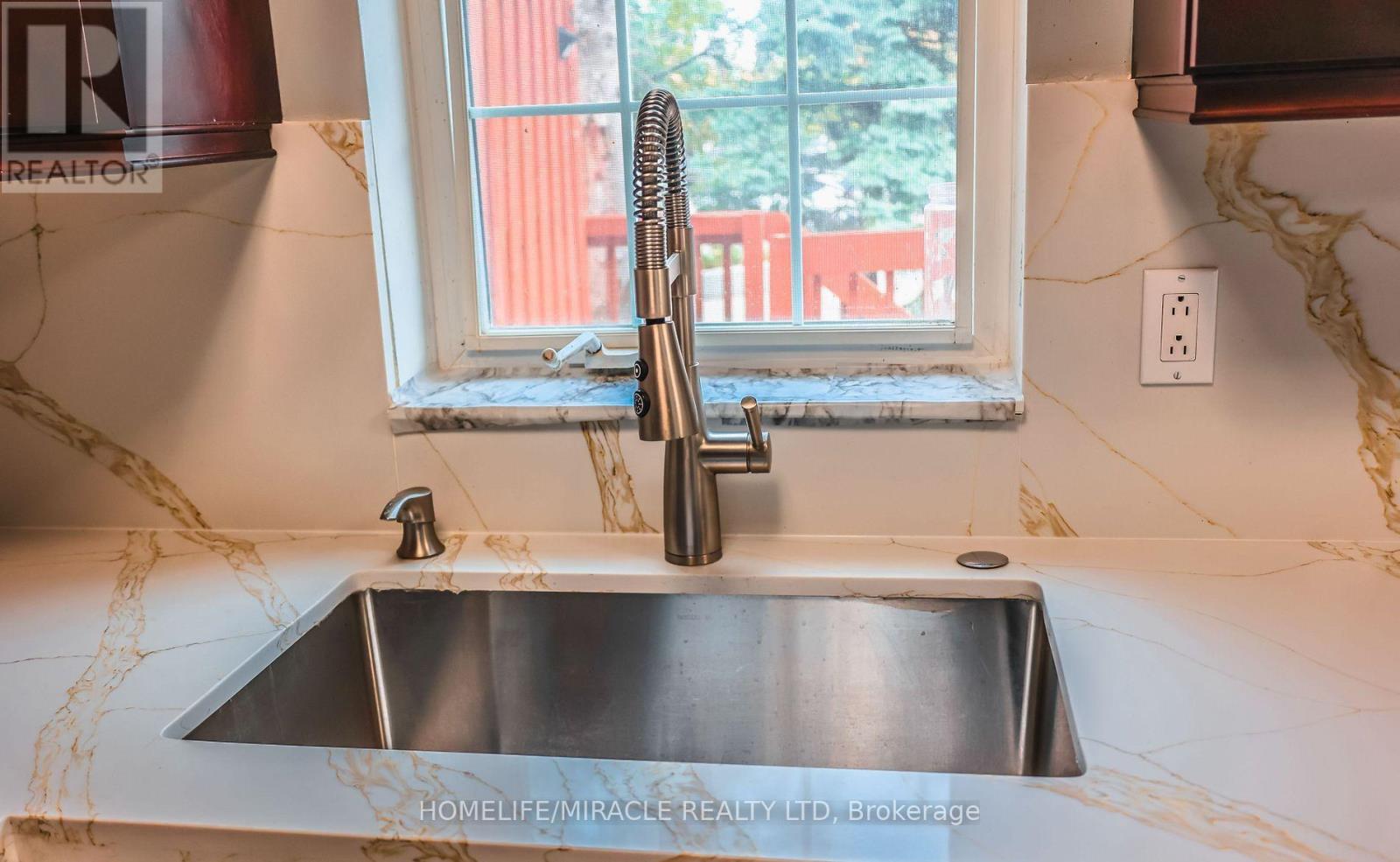 46 - 75 STRATHAVEN DRIVE, Mississauga (Hurontario), Ontario, L5R3W1 — Photo 15