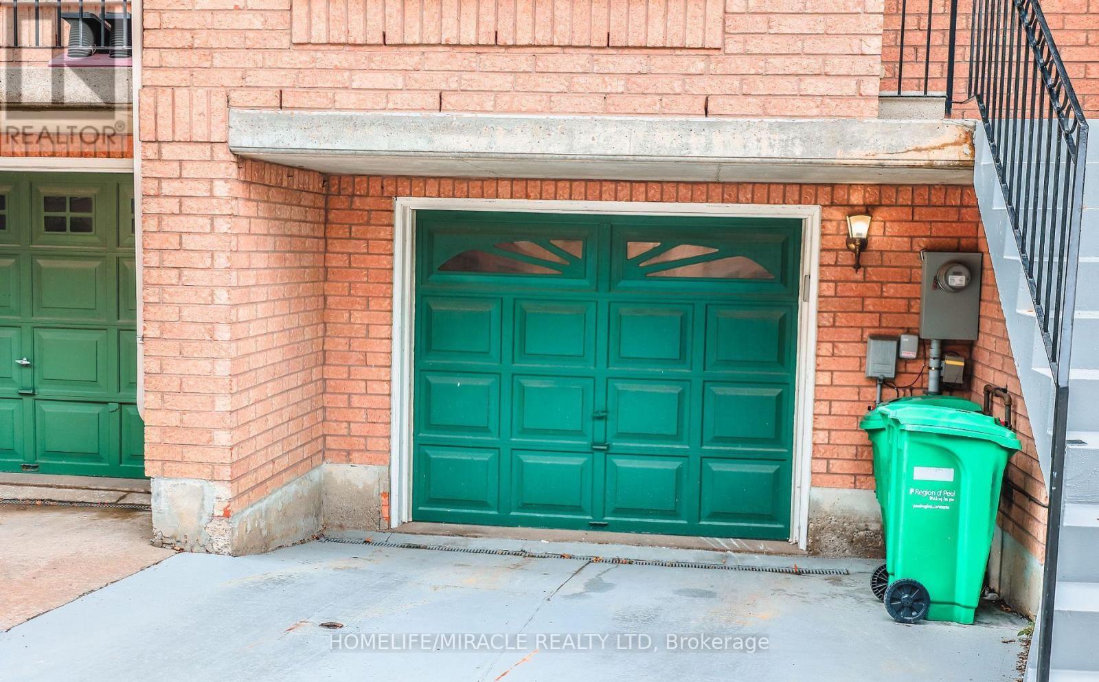 46 - 75 STRATHAVEN DRIVE, Mississauga (Hurontario), Ontario, L5R3W1 — Photo 3