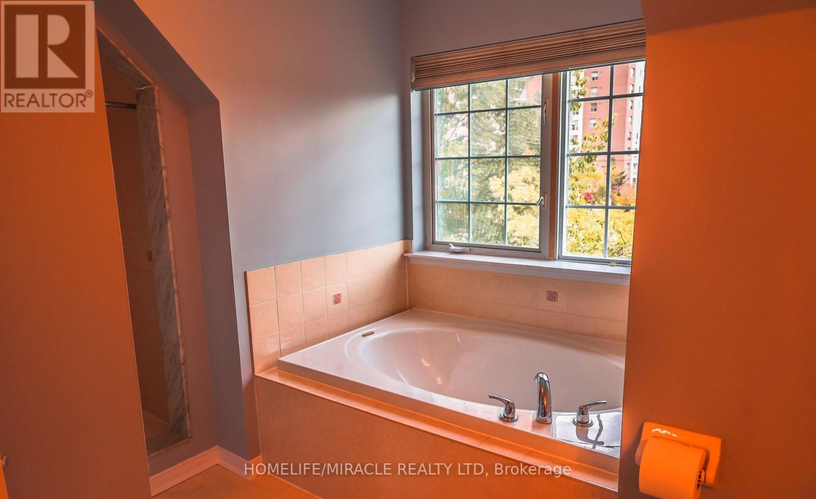 46 - 75 STRATHAVEN DRIVE, Mississauga (Hurontario), Ontario, L5R3W1 — Photo 33