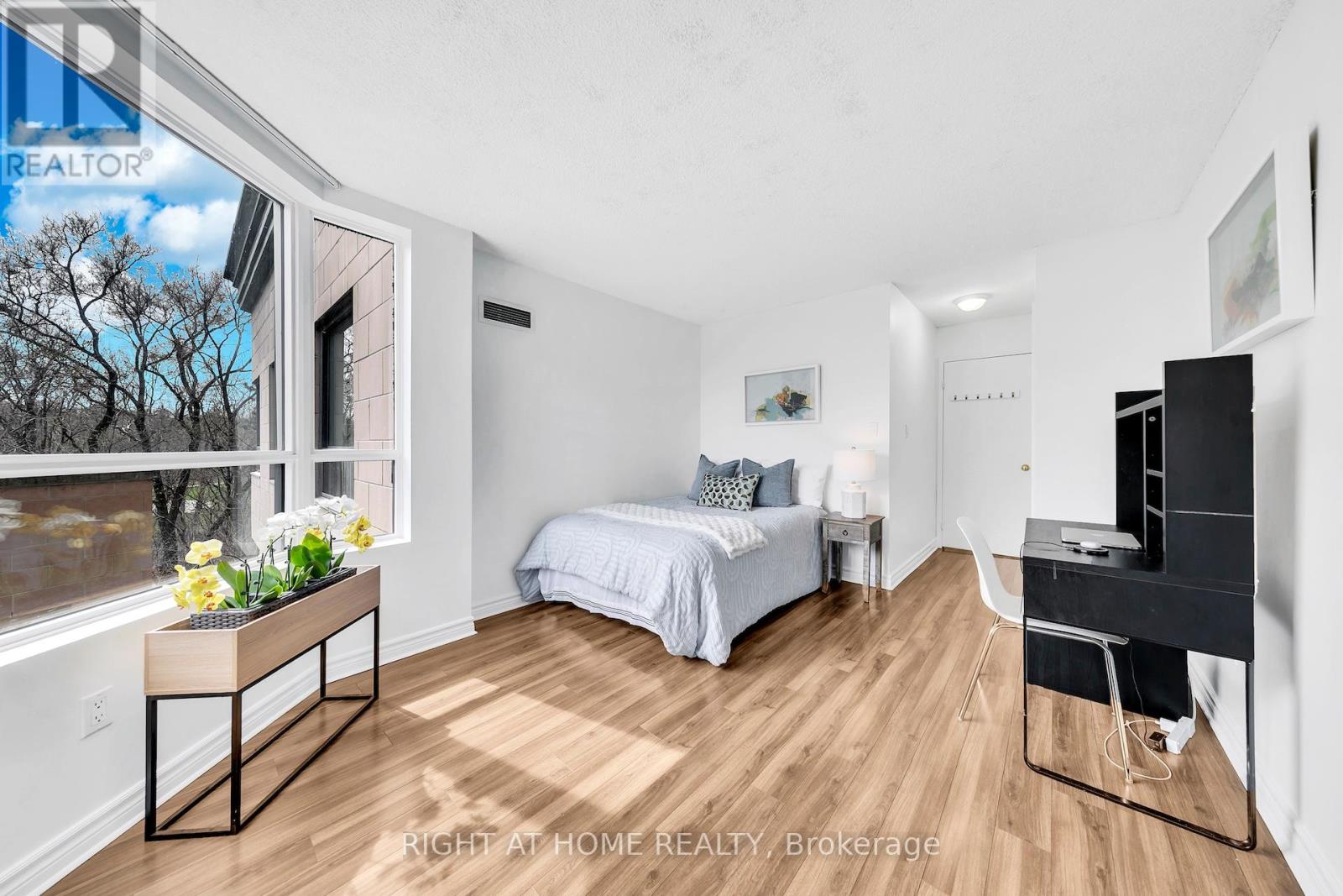 102 - 3 HICKORY TREE ROAD, Toronto (Weston), Ontario, M9N3W5 — Photo 17