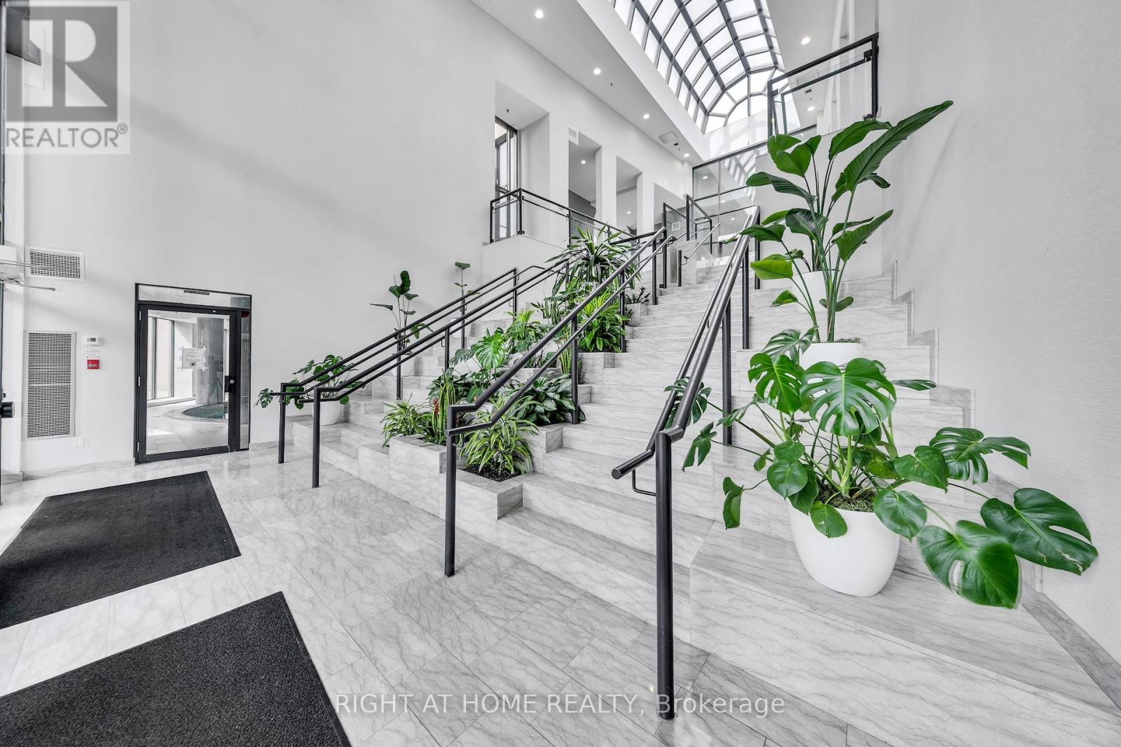 102 - 3 HICKORY TREE ROAD, Toronto (Weston), Ontario, M9N3W5 — Photo 29