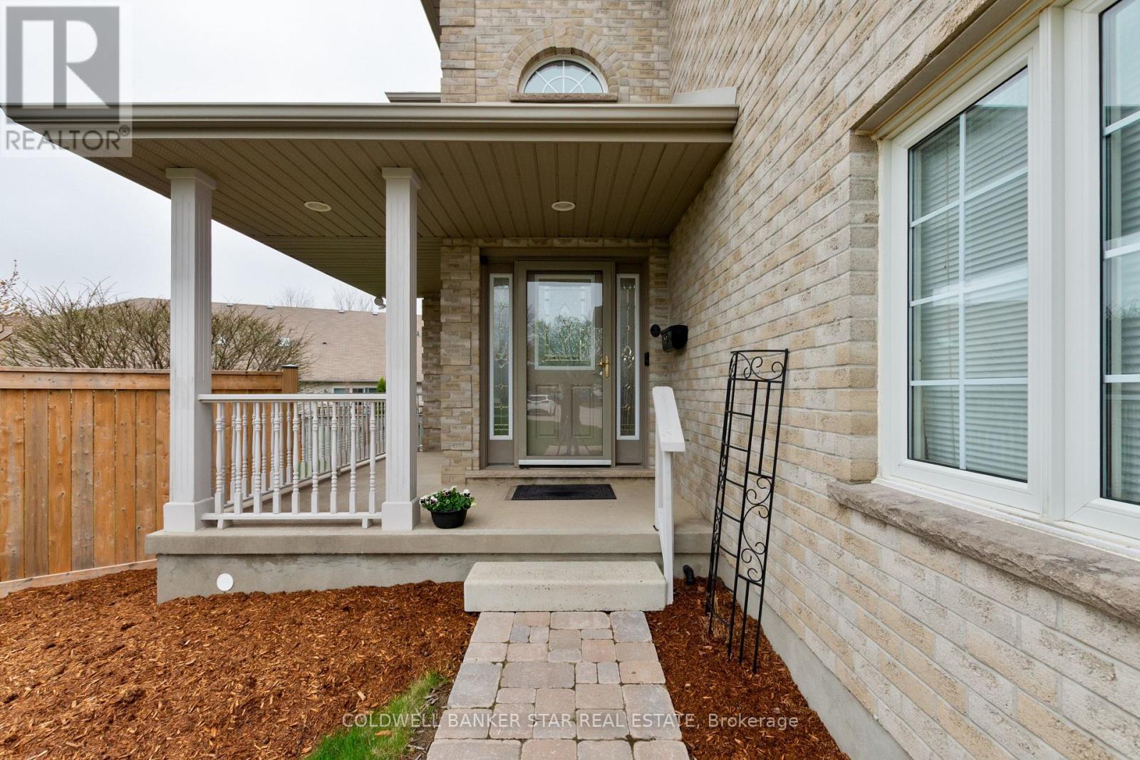 17 WINDEMERE PLACE, St. Thomas, Ontario, N5R6H3 — Photo 3