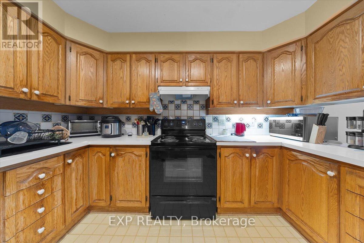 40 LEWIS STREET, Ottawa, Ontario, K2P0S3 — Photo 11