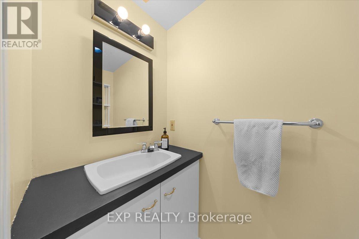 40 LEWIS STREET, Ottawa, Ontario, K2P0S3 — Photo 9