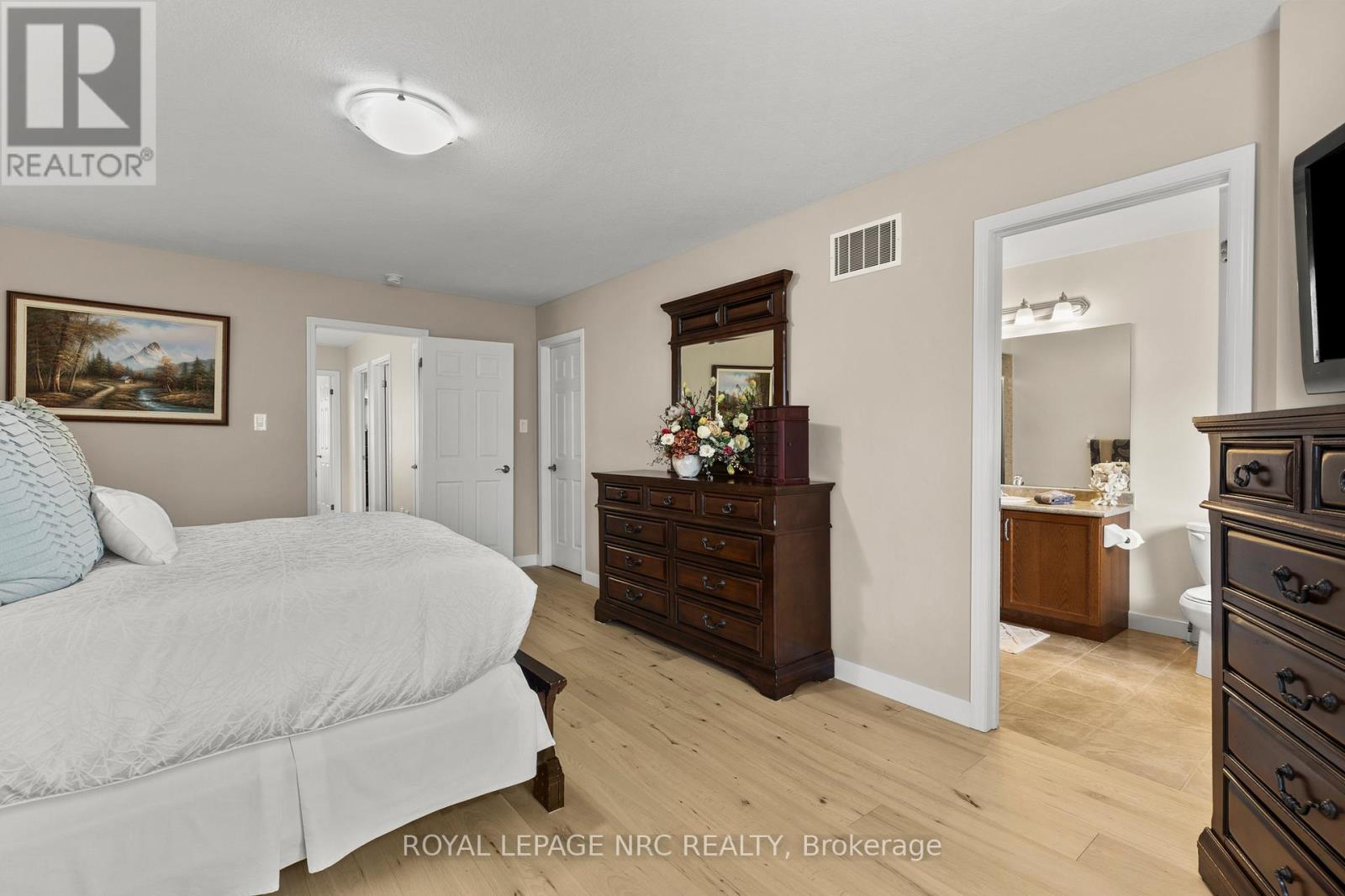 8679 DOGWOOD CRESCENT, Niagara Falls (Brown), Ontario, L2H2Y6 — Photo 15