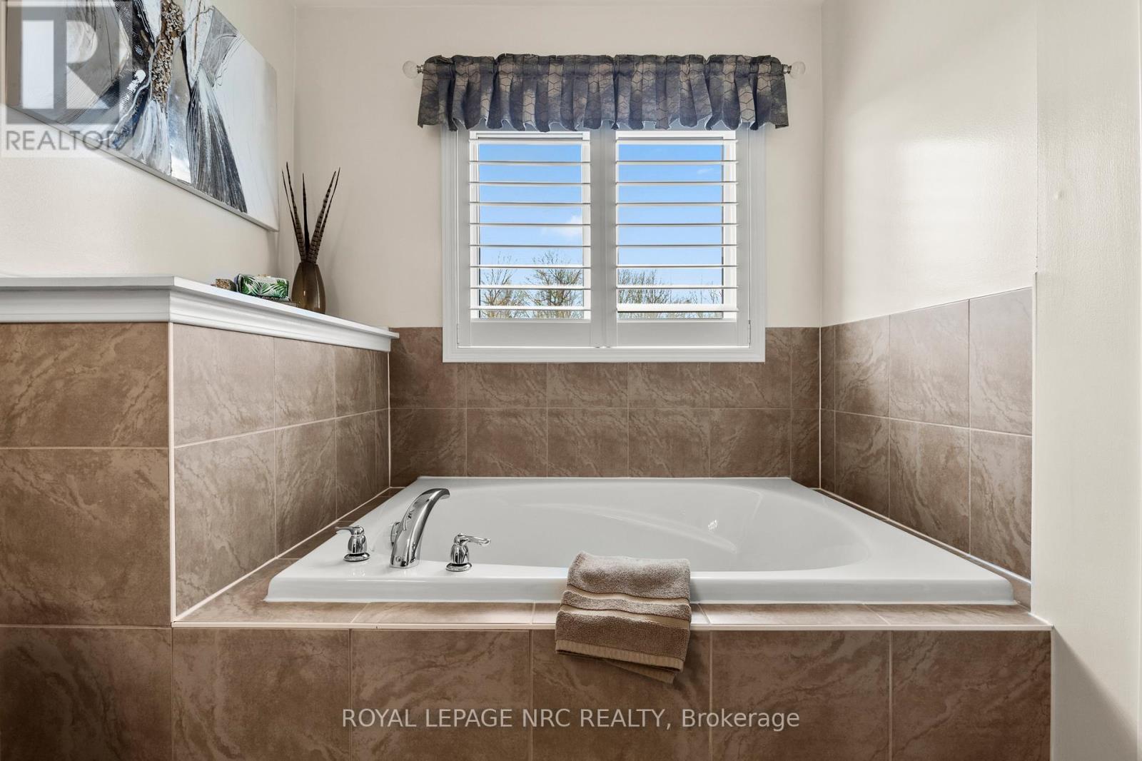 8679 DOGWOOD CRESCENT, Niagara Falls (Brown), Ontario, L2H2Y6 — Photo 17