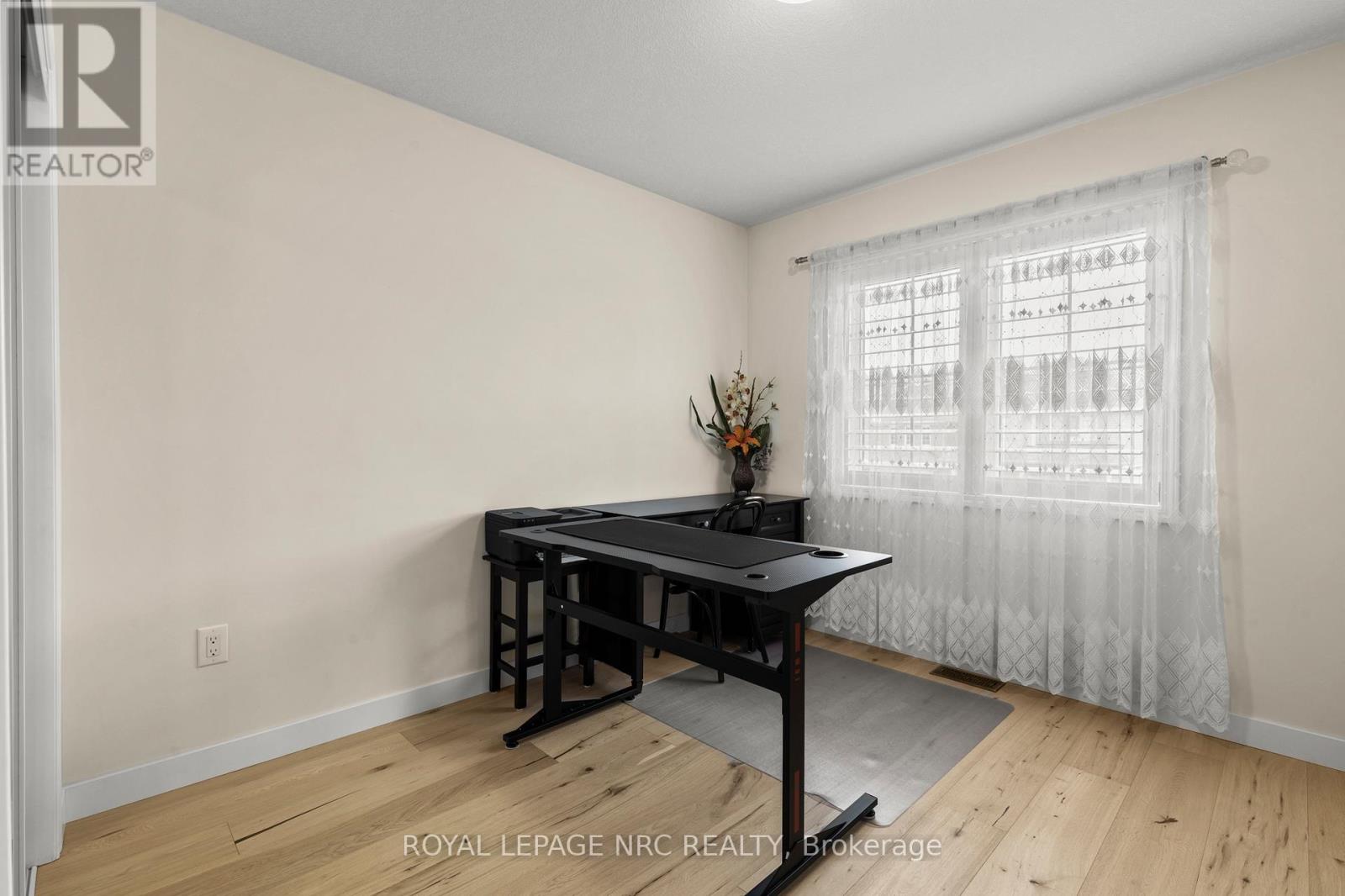 8679 DOGWOOD CRESCENT, Niagara Falls (Brown), Ontario, L2H2Y6 — Photo 20