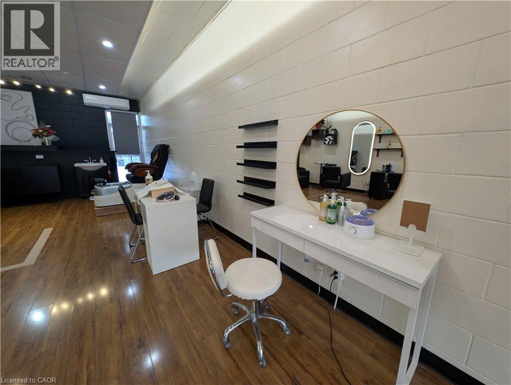 33 ELM Street Unit# 2, Grimsby, Ontario, L3M3G5 — Photo 10