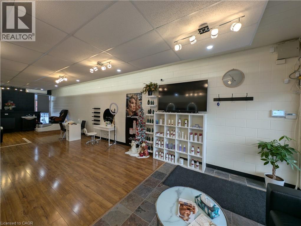 33 ELM Street Unit# 2, Grimsby, Ontario, L3M3G5 — Photo 11