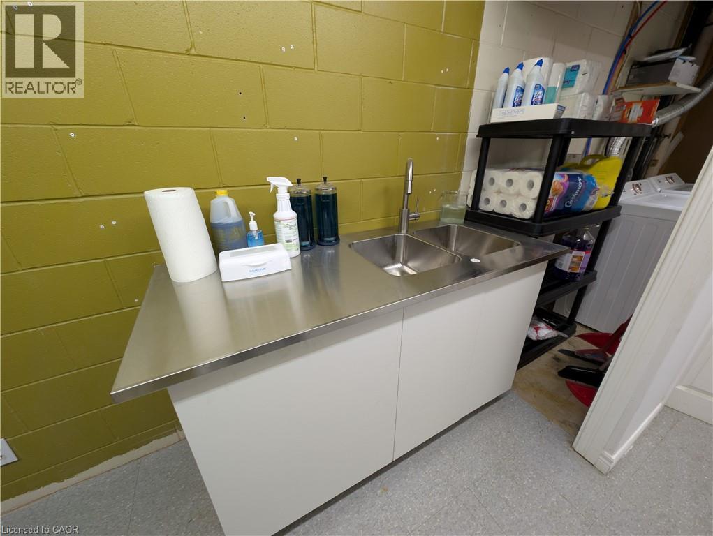 33 ELM Street Unit# 2, Grimsby, Ontario, L3M3G5 — Photo 16