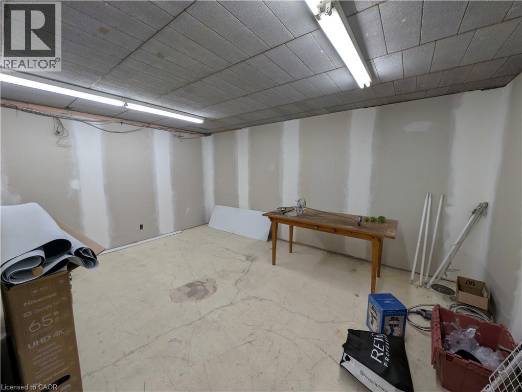 33 ELM Street Unit# 2, Grimsby, Ontario, L3M3G5 — Photo 20