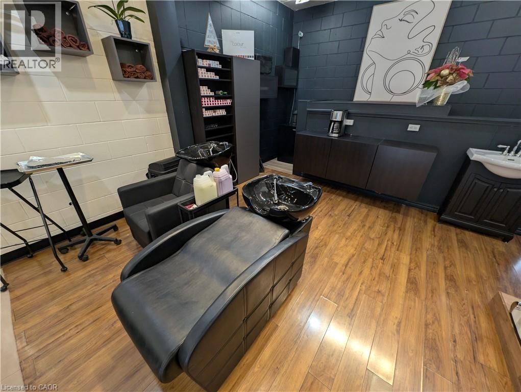 33 ELM Street Unit# 2, Grimsby, Ontario, L3M3G5 — Photo 6